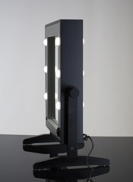 Specchio make up illuminato bifrontale