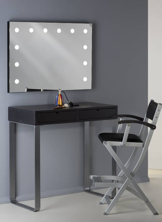 Consolle trucco nera completa di specchio illuminato e sedia trucco