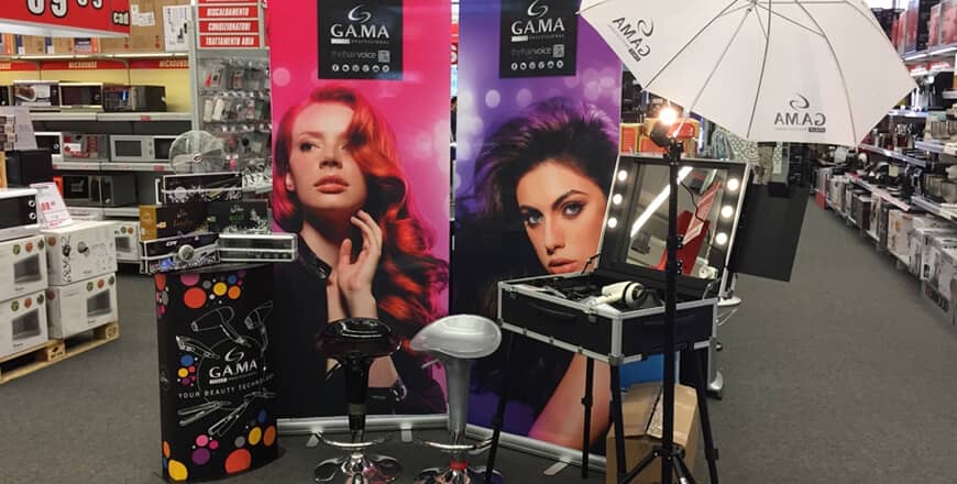 La valigia trucco Cantoni con luci è divenuta ormai un'icona inconfondibile. Valigia trucco Cantoni con luci