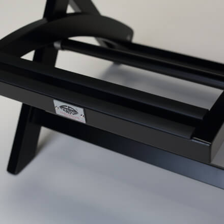 Sedia make-up mod. S104, base e poggiapiedi antiribaltamento Sedia make-up mod. S104, base e poggiapiedi antiribaltamento
